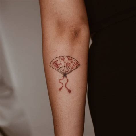 japanese hand fan tattoo|japanese character tattoo ideas.